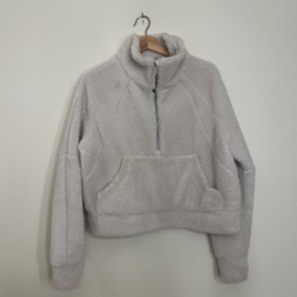 Lululemon Scuba Faux Shearling Funnel Neck size M/L - Picture 7 of 7